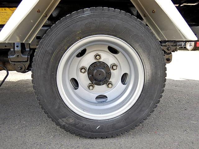 日野デュトロ三転ダンプ小型（2t・3t）[写真24]