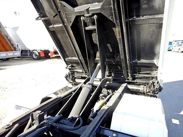 日野デュトロ三転ダンプ小型（2t・3t）[写真29]