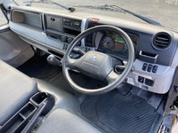 三菱ふそうキャンターアルミブロック小型（2t・3t）[写真13]