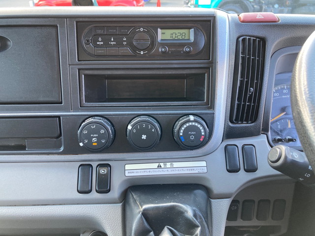 三菱ふそうキャンターアルミブロック小型（2t・3t）[写真14]