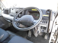 三菱ふそうキャンターダンプ小型（2t・3t）[写真11]