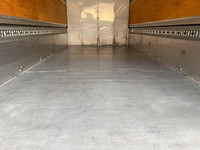 三菱ふそうキャンターアルミウイング小型（2t・3t）[写真12]