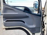 三菱ふそうキャンターアルミウイング小型（2t・3t）[写真25]