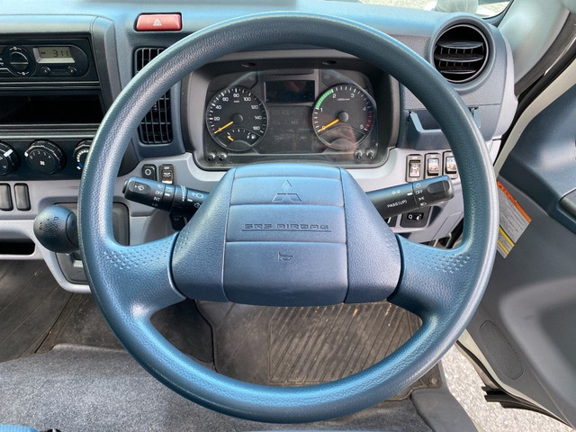 三菱ふそうキャンターアルミウイング小型（2t・3t）[写真32]