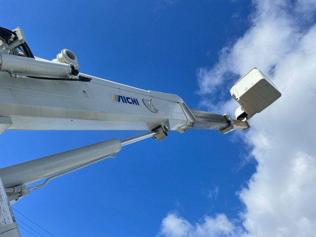 三菱ふそうキャンター高所作業車小型（2t・3t）[写真13]