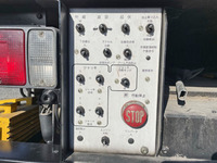 三菱ふそうキャンター高所作業車小型（2t・3t）[写真17]