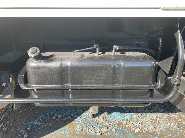 三菱ふそうキャンター高所作業車小型（2t・3t）[写真23]