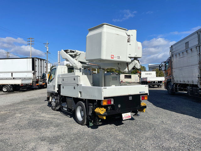 三菱ふそうキャンター高所作業車小型（2t・3t）[写真04]