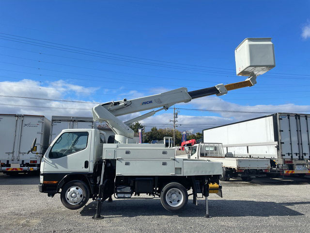 三菱ふそうキャンター高所作業車小型（2t・3t）[写真06]