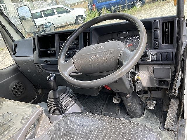 いすゞエルフローダーダンプ小型（2t・3t）[写真12]