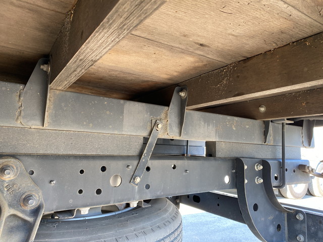 日野デュトロ平ボディ小型（2t・3t）[写真16]