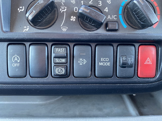 日野デュトロ平ボディ小型（2t・3t）[写真31]