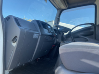 いすゞエルフ冷凍車（冷蔵車）小型（2t・3t）[写真29]