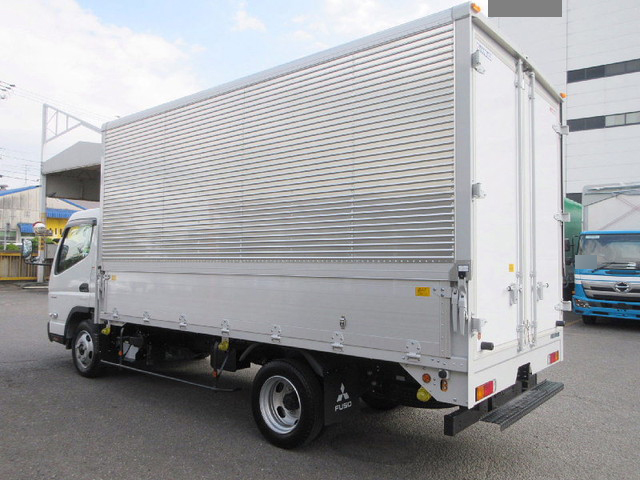 三菱ふそうキャンターアルミウイング小型（2t・3t）[写真02]
