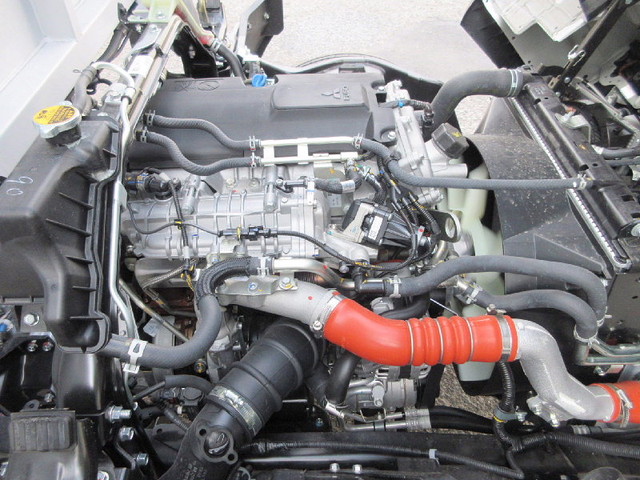 三菱ふそうキャンターアルミウイング小型（2t・3t）[写真21]