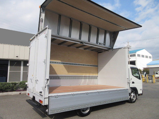 三菱ふそうキャンターアルミウイング小型（2t・3t）[写真05]