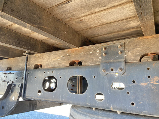 いすゞフォワードクレーン4段中型（4t）[写真25]