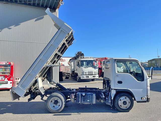 いすゞエルフダンプ小型（2t・3t）[写真10]