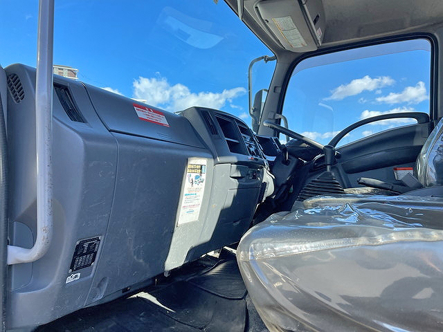 いすゞフォワードクレーン4段中型（4t）[写真31]