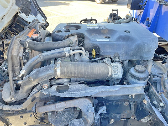 いすゞエルフクレーン3段小型（2t・3t）[写真25]