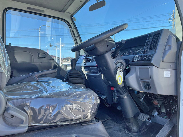 いすゞエルフクレーン3段小型（2t・3t）[写真35]