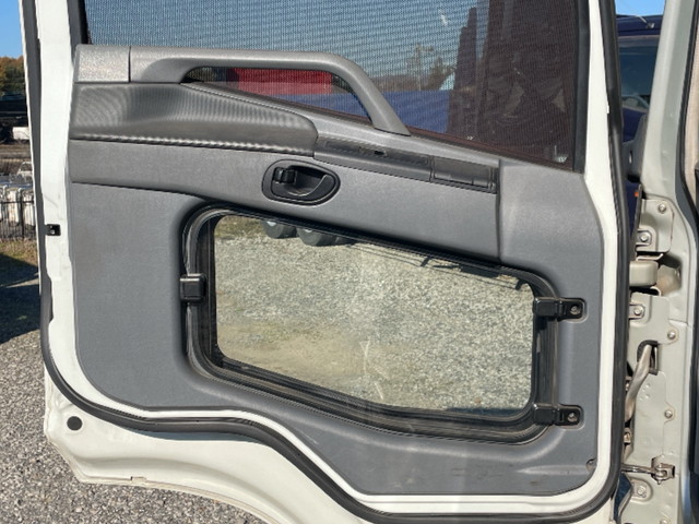 三菱ふそうスーパーグレートトレーラーヘッド（トラクターヘッド）大型（10t）[写真20]