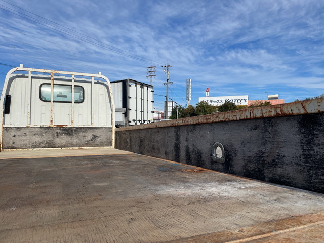 いすゞエルフ平ボディ小型（2t・3t）[写真16]