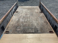 いすゞエルフ平ボディ小型（2t・3t）[写真17]