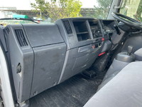 いすゞエルフ平ボディ小型（2t・3t）[写真28]