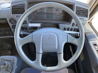 三菱ふそうファイターアルミブロック中型（4t）[写真29]