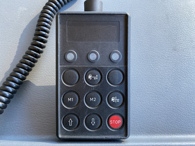 三菱ふそうファイターアルミブロック中型（4t）[写真37]