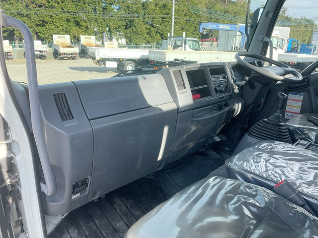 いすゞフォワードクレーン4段中型（4t）[写真34]