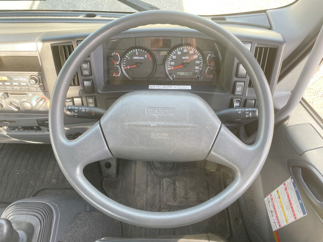 いすゞフォワードクレーン4段中型（4t）[写真38]