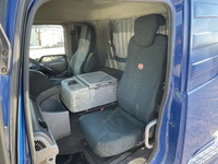 UDトラックスクオントレーラーヘッド（トラクターヘッド）大型（10t）[写真23]