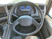 UDトラックスクオントレーラーヘッド（トラクターヘッド）大型（10t）[写真29]