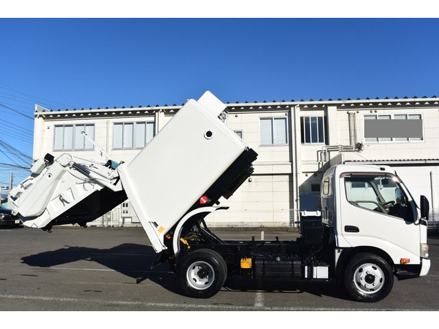 日野デュトロパッカー車（塵芥車）小型（2t・3t）[写真14]