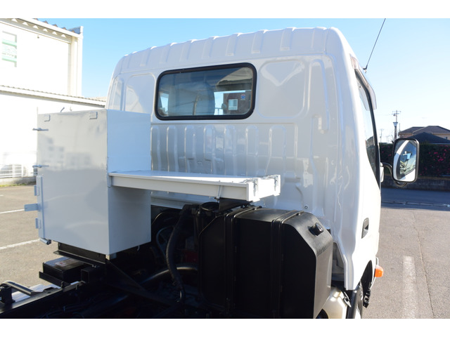 日野デュトロパッカー車（塵芥車）小型（2t・3t）[写真23]