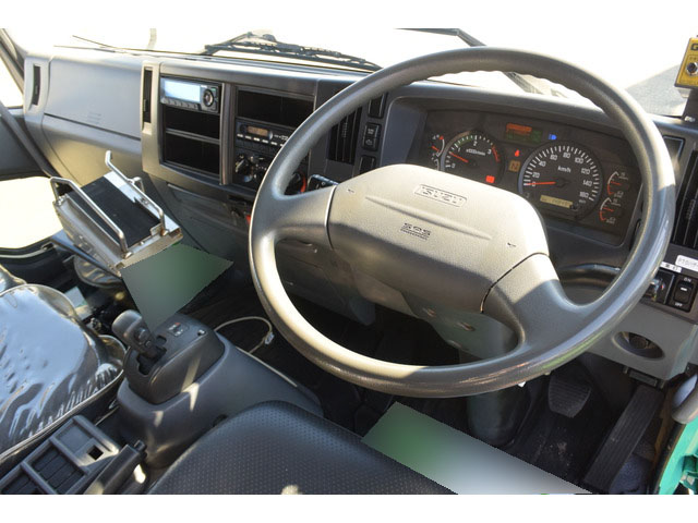 いすゞフォワードパッカー車（塵芥車）中型（4t）[写真39]