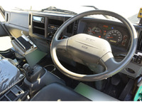 いすゞフォワードパッカー車（塵芥車）中型（4t）[写真39]