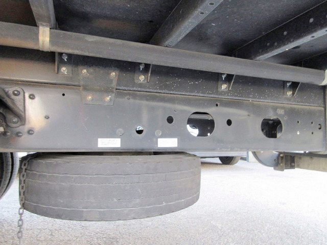 三菱ふそうファイターアルミウイング中型（4t）[写真12]