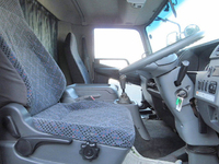 三菱ふそうファイターアルミウイング中型（4t）[写真16]