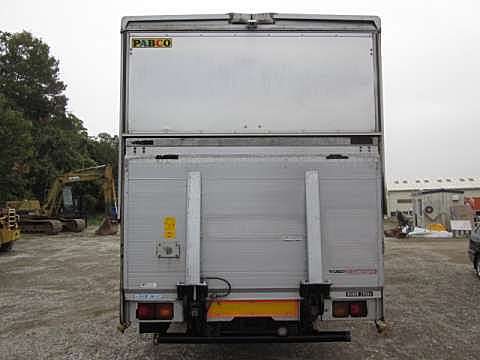 三菱ふそうファイター幌ウイング中型（4t）[写真02]