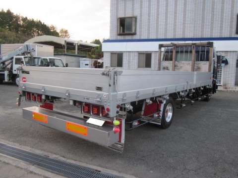 いすゞフォワードアルミブロック中型（4t）[写真02]