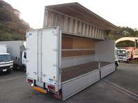 いすゞギガアルミウイング大型（10t）[写真02]