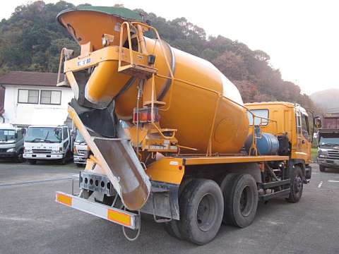 いすゞギガミキサー車（コンクリートミキサー）大型（10t）[写真02]