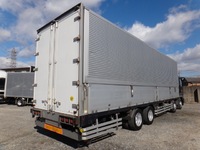 三菱ふそうスーパーグレートアルミウイング大型（10t）[写真02]