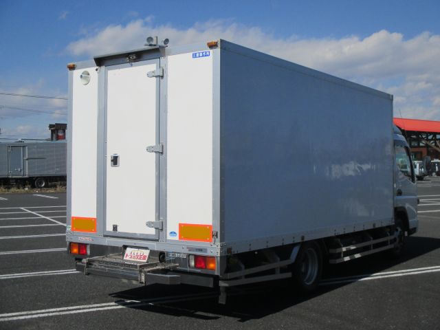 三菱ふそうキャンター移動販売車小型（2t・3t）[写真02]