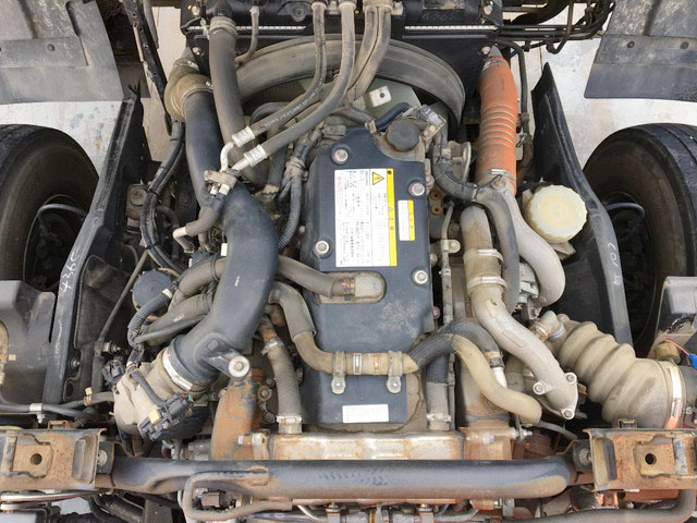 いすゞフォワードユニック4段中型（4t）[写真24]