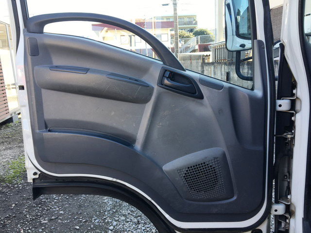 いすゞエルフクレーン4段小型（2t・3t）[写真28]