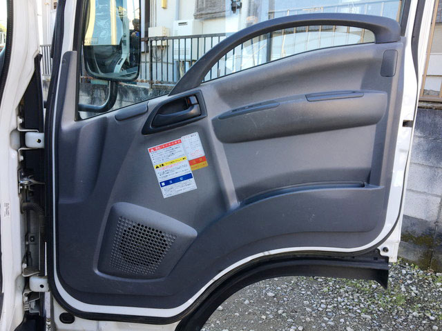 いすゞエルフクレーン4段小型（2t・3t）[写真29]